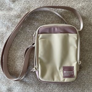 Lululemon Easy Access CrossBody